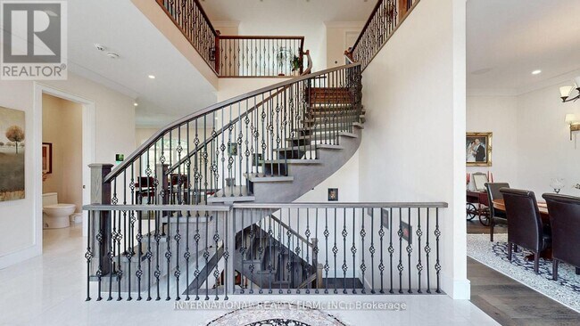 Photo - 1286 Cambridge Dr