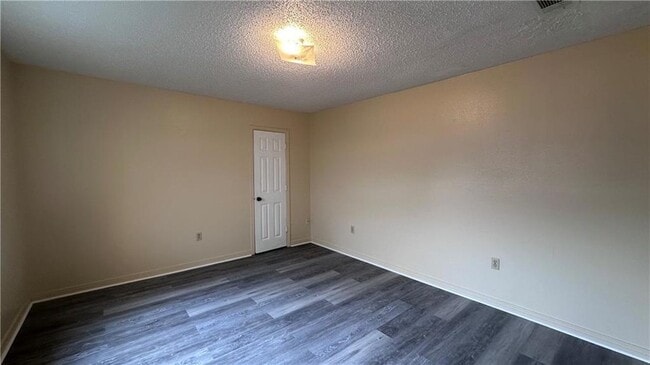 Photo - 5426 Tullis Dr
