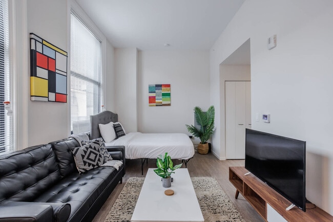 Photo - 9-JAN-JAN E 4th St Unidad ID1223668P