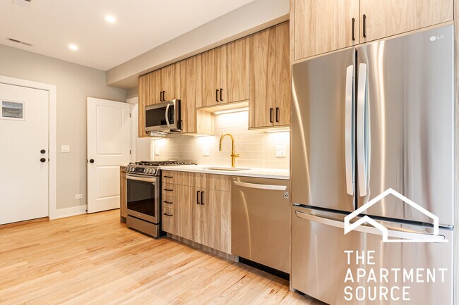 Photo - 2457 W Logan Blvd Unit 1
