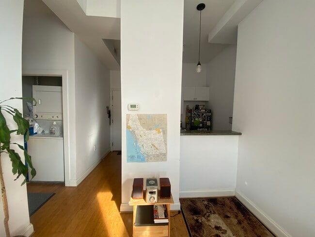 Photo - 1414 W Marshall St Unit 502