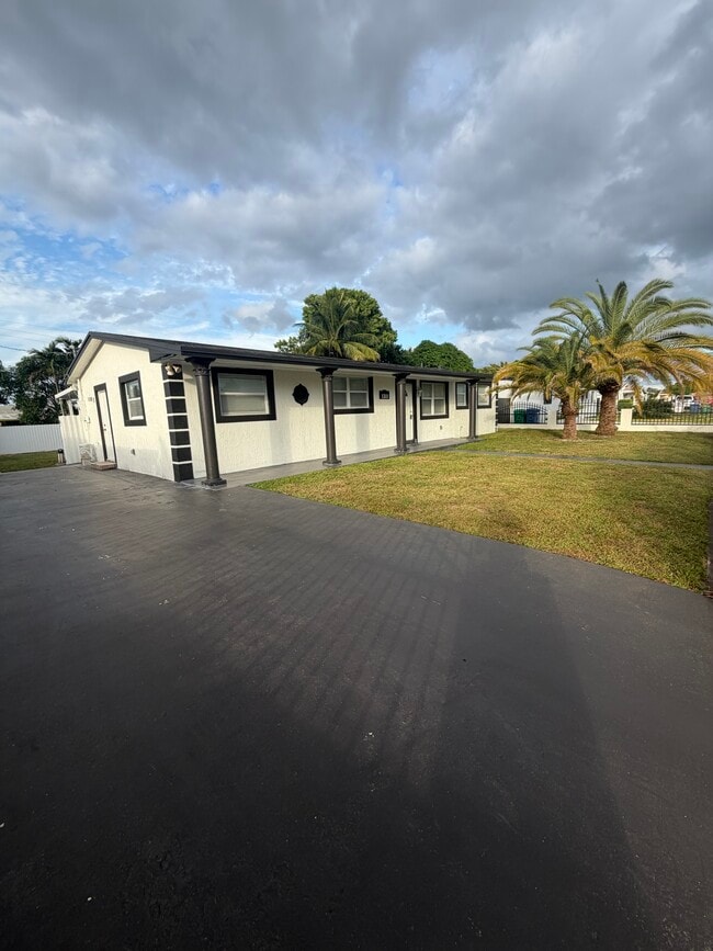 1311 NW 176th Ter