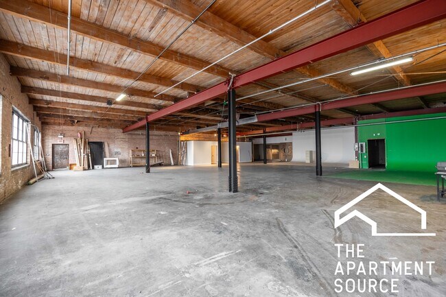 Photo - 3134 W Carroll Ave Unit 2