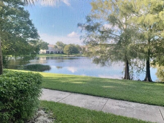 Photo - 4968 Palmbrooke Cir Unit 4968 Palmbrooke Cir