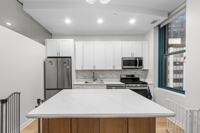 Photo - 208 W Washington St Unit 912