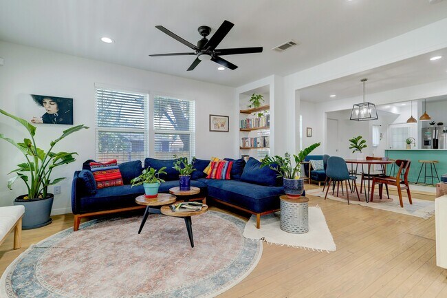 Photo - 4801 Avenue H