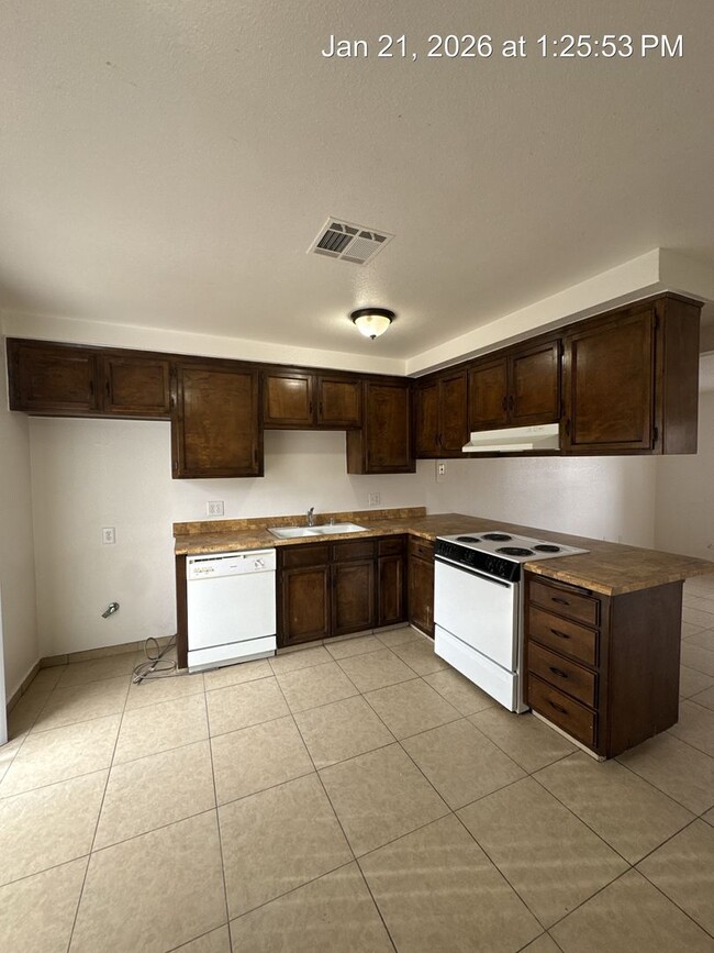 Photo - 2962 Unit 2025