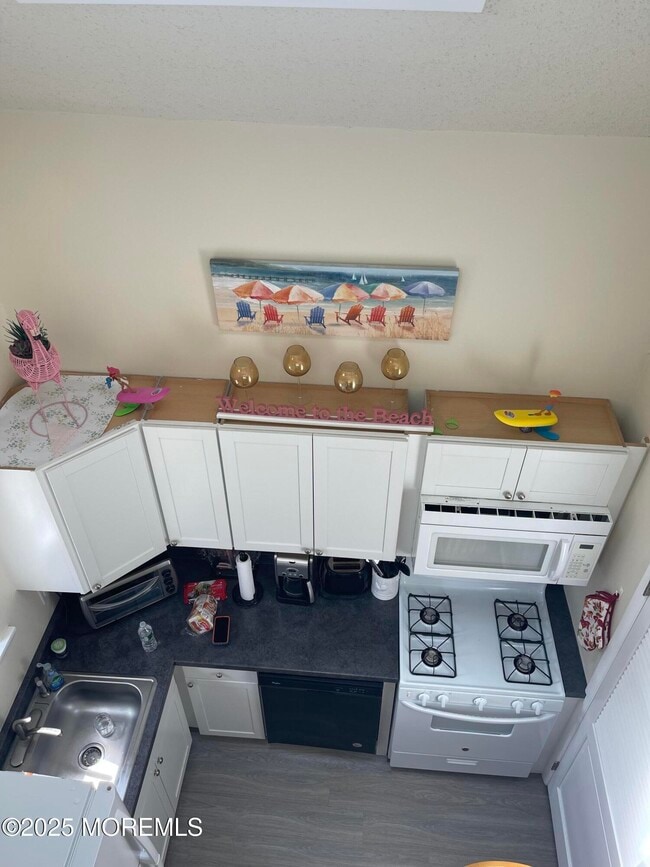 Photo - 202 Carteret Ave Unit B5