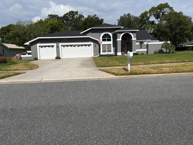 Photo - 18561 Winding Oaks Blvd