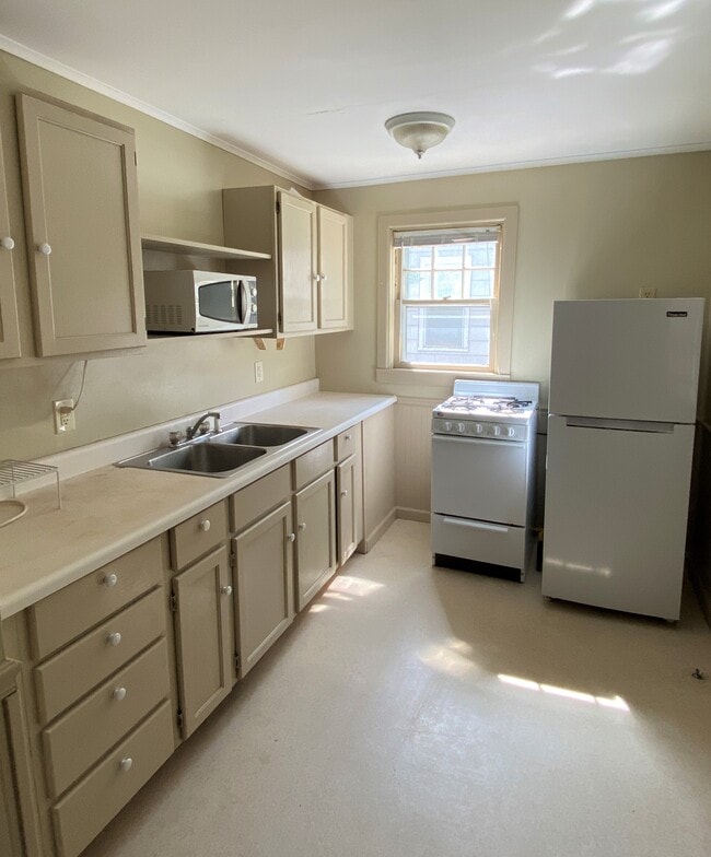 Photo - 16 Seminary Ave Unit 1R