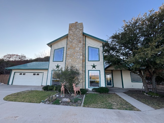 Photo - 1718 Old Coleman Hwy