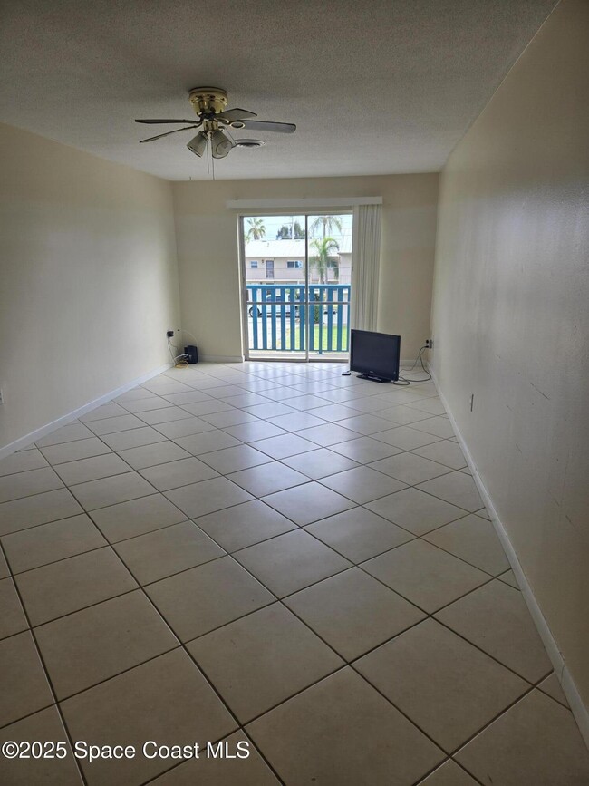 Building Photo - 350 Fillmore Ave Unit F15