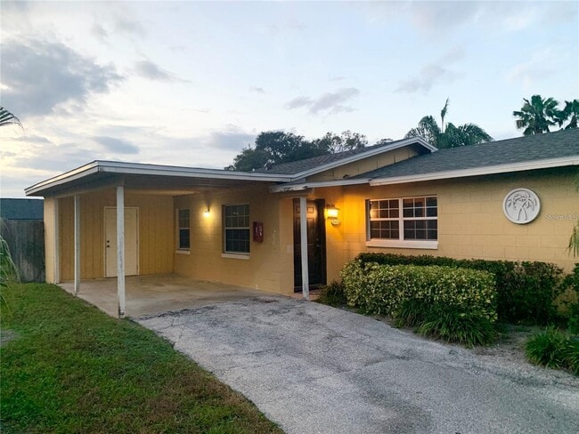 3176 S Bumby Ave Unit Adorable condo/duplex