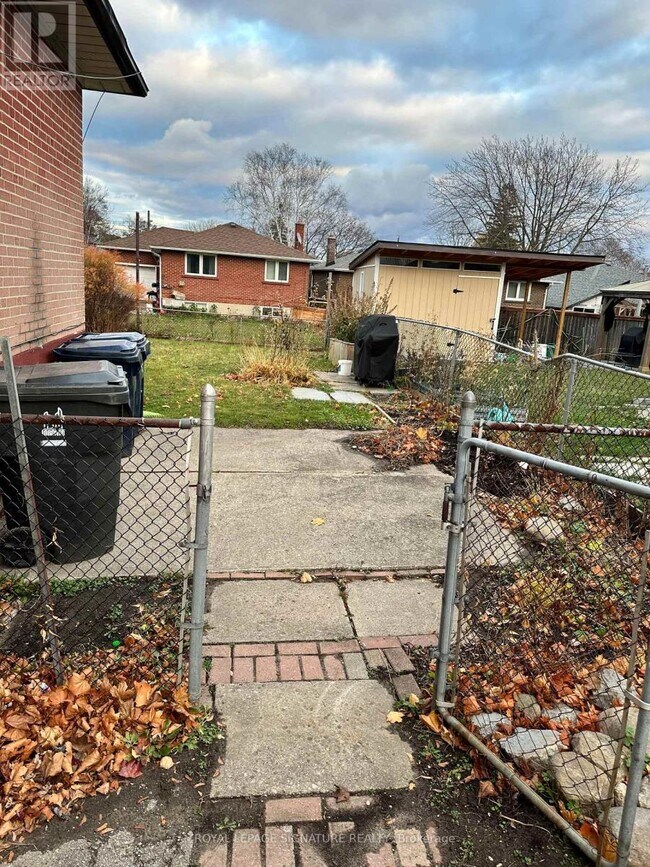 Photo - 7 Limevale Crescent