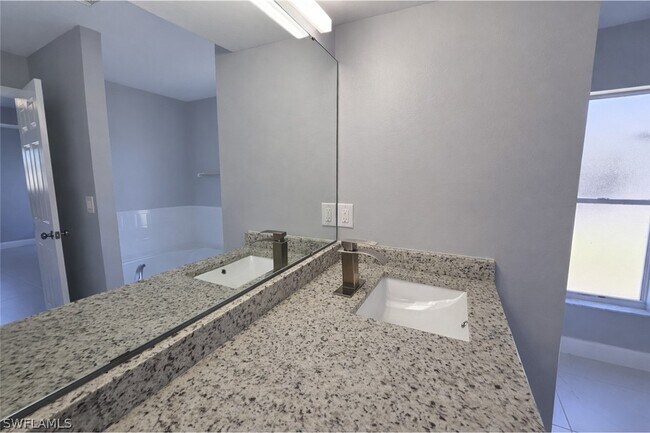 Photo - 3012 40th St SW