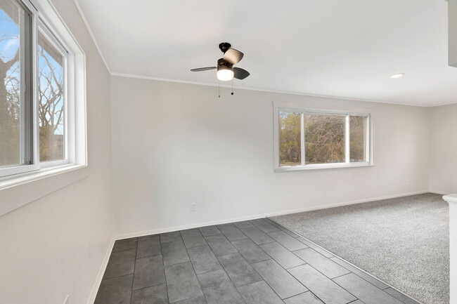 Photo - 6985 Beechmont Ave