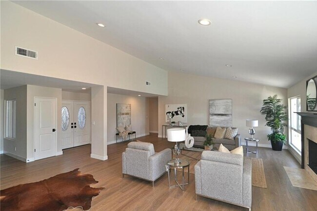 Photo - 7251 Pondera Cir