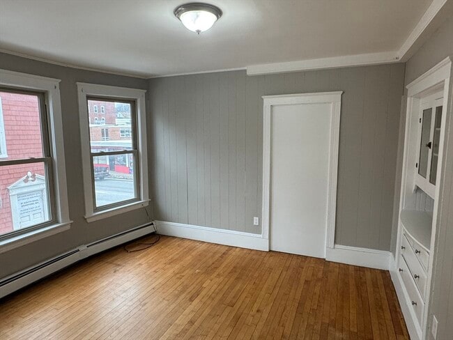 Photo - 135 Lafayette Square Unit 2R