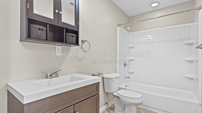 4106 Rosalia Ln