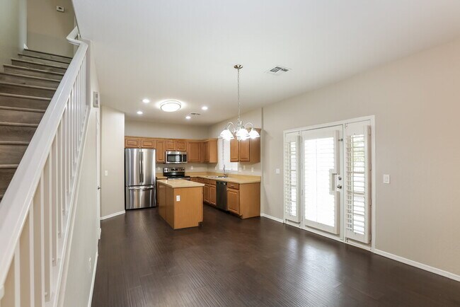 Photo - 1341 E Dunbar Dr