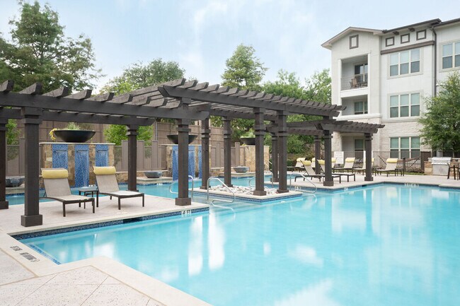 Domain at Midtown Park apartments — community photo