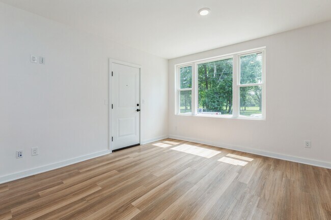 Photo - 164 Glenwood Ave