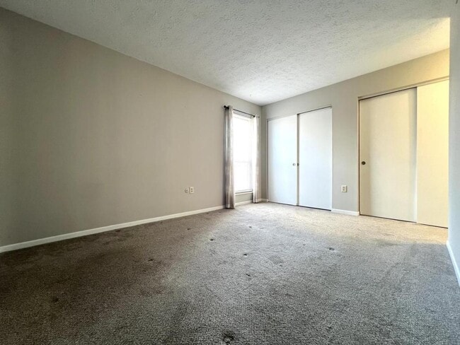 Photo - 87 W Van Lake Dr