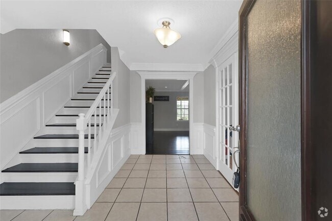 Building Photo - 7403 Theisswood Rd Rental