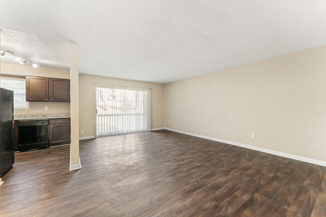 Photo - Avondale Reserve Apartment Homes