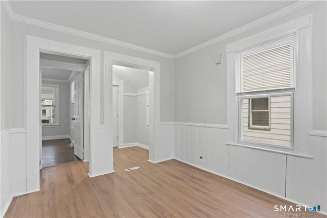 393 Huntington St