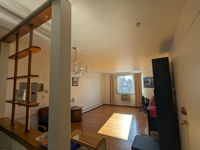 Building Photo - 190 Mt Auburn St Unit 3-2 Rental