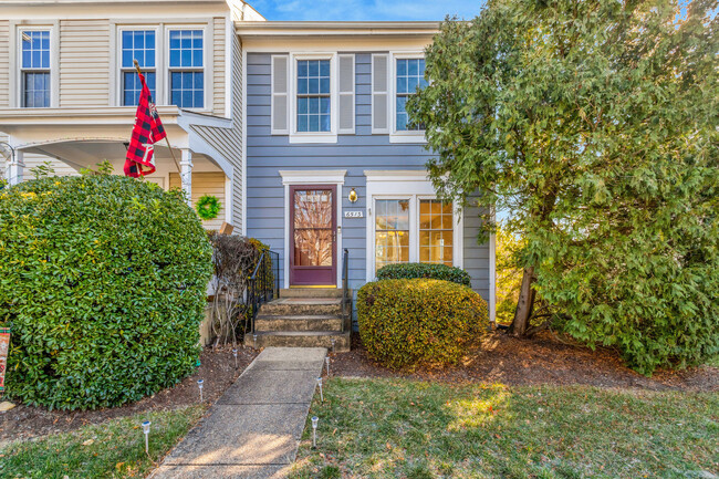 Photo - 6513 Brick Hearth Ct Townhome