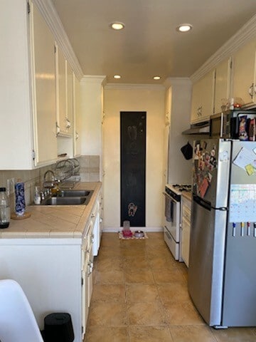 Kitchen - 423 Pier Ave Unit Condo-6