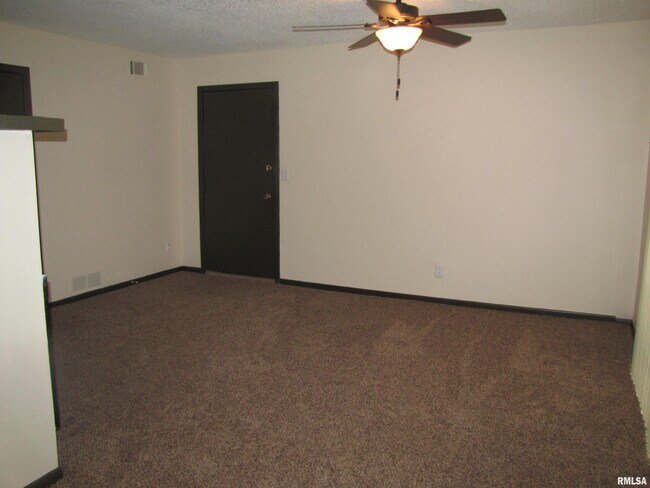 Photo - 2509 E 50th St Unit 4