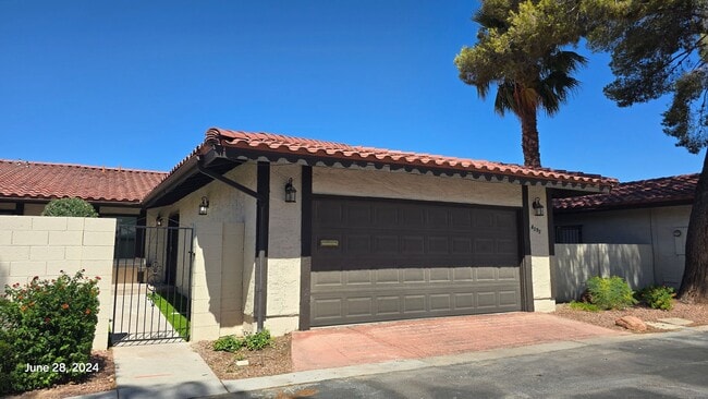 Stunning 3bed/2bath home nestled in a grea... - Stunning 3bed/2bath home nestled in a grea...