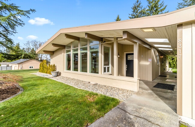Photo - 8317 Vernon Rd