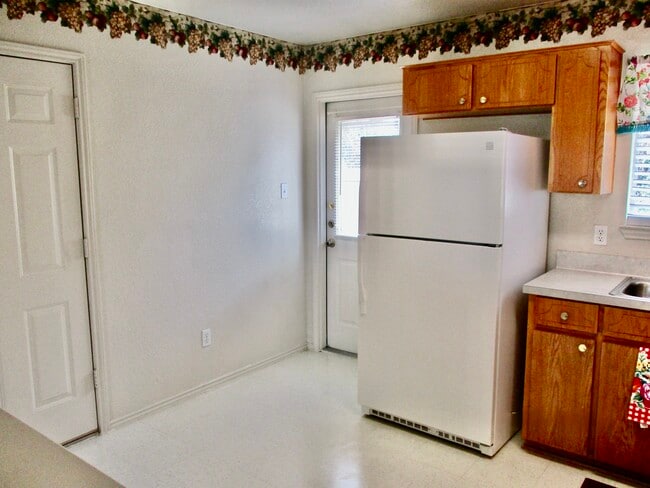 165 Armadillo Ln