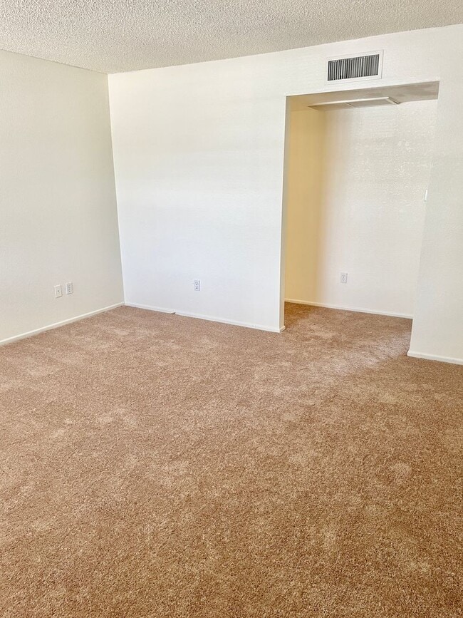 Photo - Gilbert & Southern 3 Bed/2 Bath Home In Mesa!