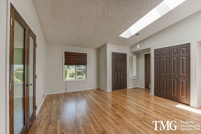 Photo - 3 BD Vancouver Home Near Parks & Greenway Trails