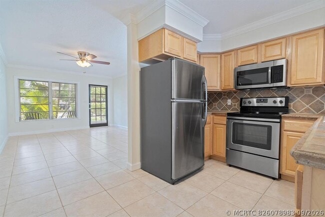 2317 NE 33rd Ave