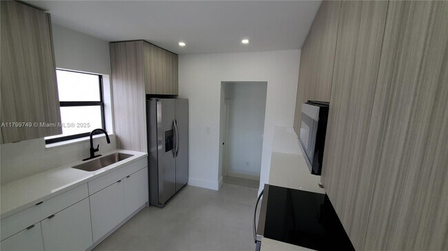 Photo - 6201 SW 22nd St Unit 1