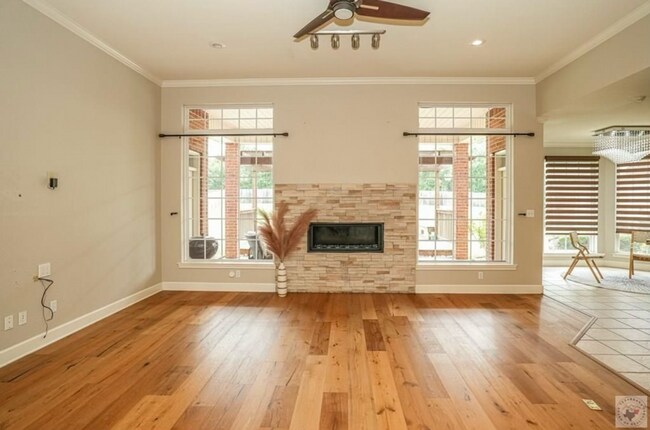 Photo - Beautiful, Spacious 4 bedroom Home for Rent!