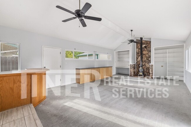 Photo - 511 Lyndhurst Ave