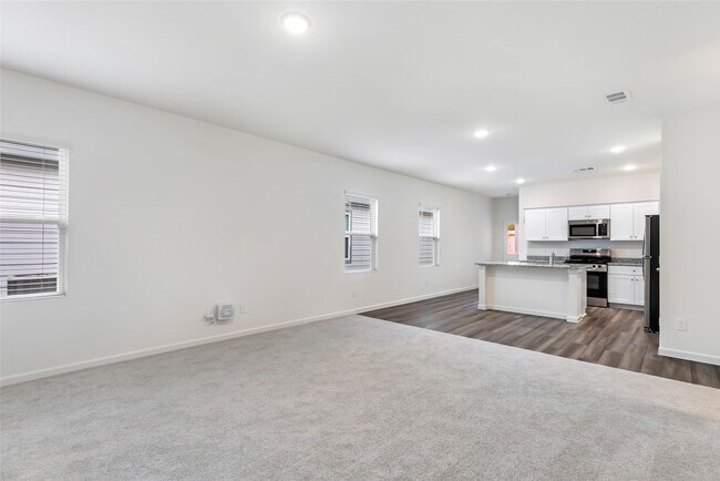 Photo - 18777 Lucas Michael Wy