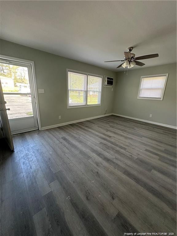 Building Photo - 1051 Rulnick St Rental