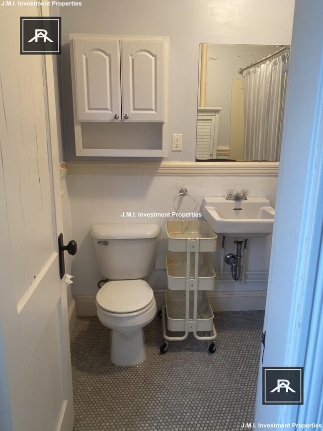 Building Photo - 0 bedroom in Allston MA 02134 Unit 8 Rental