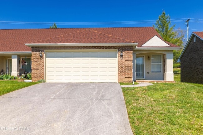 Photo - 7037 Wakan Ln