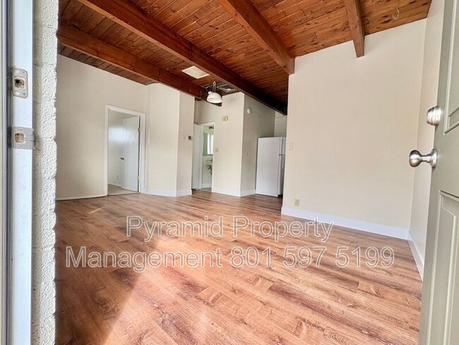 Photo - 353 S 1100 E