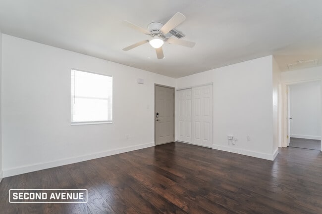 Photo - 8617 Shumock Ave