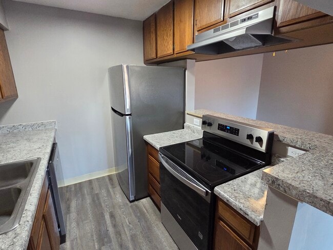 Photo - 1325 N Meridian Ave Unit 105